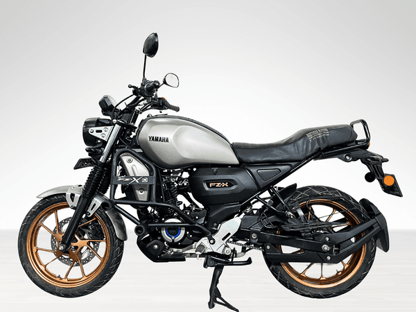 Used 2025 Yamaha FZ X Matte Copper and Matte Black for sale in Faridabad - photo 1