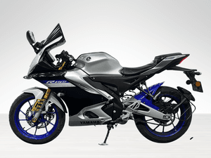 Used 2025 Yamaha R15 V4 M for sale in Delhi - thumbnail 1
