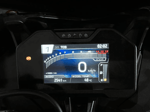 Used 2025 Yamaha R15 V4 M for sale in Delhi - thumbnail 8