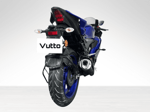 Used 2023 Yamaha R15 V4 Racing Blue for sale in Delhi - thumbnail 4