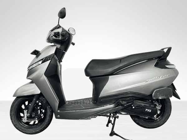 Used 2025 TVS Jupiter Drum for sale in Delhi - photo 1