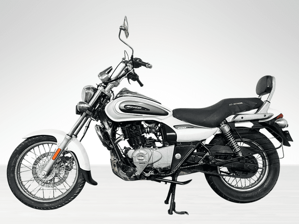 Used 2023 Bajaj Avenger Street 220 Standard for sale in Gurgaon - photo 1