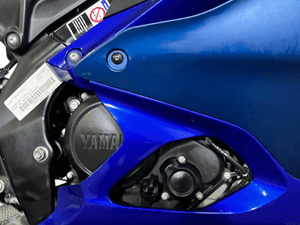 Used 2022 Yamaha R15 V4 Racing Blue for sale in Delhi - thumbnail 7