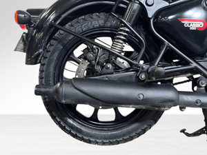 Used 2023 Royal Enfield Classic 350 Classic Dark - Dual Channel ABS for sale in Delhi - thumbnail 6