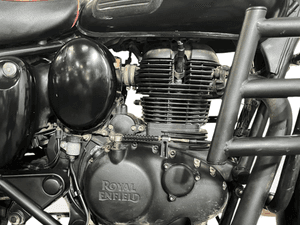 Used 2023 Royal Enfield Classic 350 Classic Dark - Dual Channel ABS for sale in Delhi - thumbnail 7