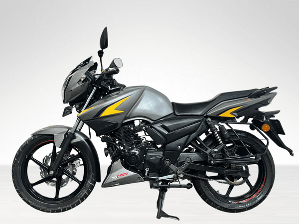 Used 2023 TVS Apache RTR 160 RM Disc Bluetooth for sale in Delhi - photo 1