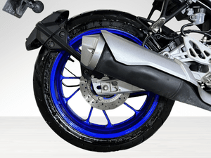 Used 2025 Yamaha R15 V4 M - Carbon Fibre for sale in Delhi - thumbnail 6