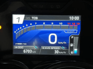 Used 2025 Yamaha R15 V4 M - Carbon Fibre for sale in Delhi - thumbnail 8
