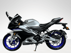 Used 2025 Yamaha R15 V4 M - Carbon Fibre for sale in Delhi - thumbnail 1