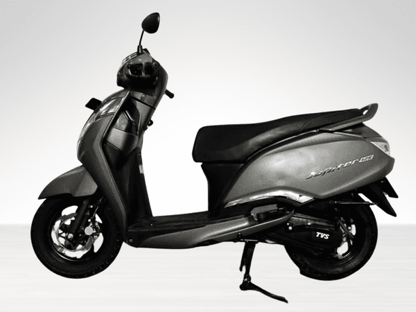Used 2025 TVS Jupiter 125 Drum - Alloy Wheel for sale in Delhi - photo 1