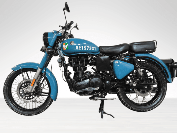 Used 2020 Royal Enfield Classic 350 Signals for sale in Delhi - photo 1