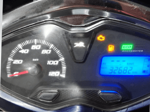 Used 2023 TVS Jupiter 125 Disc - Alloy Wheel for sale in Delhi - thumbnail 7