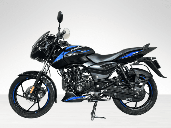 Used 2025 Bajaj Pulsar 125 Carbon Split Seat for sale in Delhi - photo 1