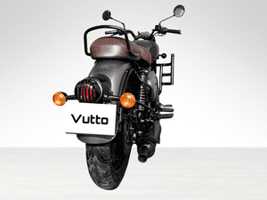 Used 2023 Royal Enfield Classic 350 Classic Dark - Dual Channel ABS for sale in Delhi - thumbnail 4