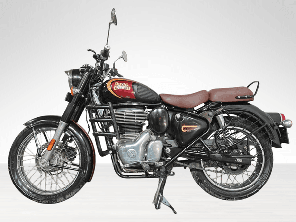 Used 2024 Royal Enfield Classic 350 Halcyon - Dual Channel ABS for sale in Delhi - photo 1