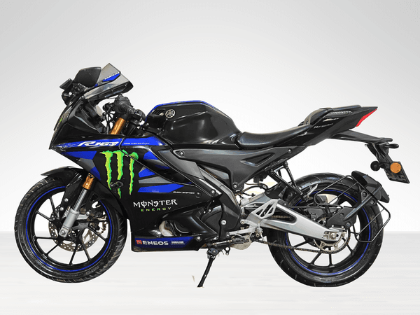 Used 2025 Yamaha R15 V4 M for sale in Faridabad - photo 1