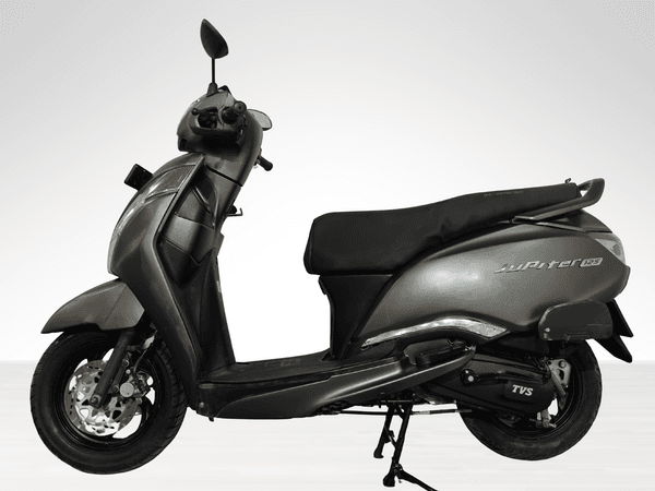 Used 2022 TVS Jupiter 125 Disc - Alloy Wheel for sale in Delhi - photo 1