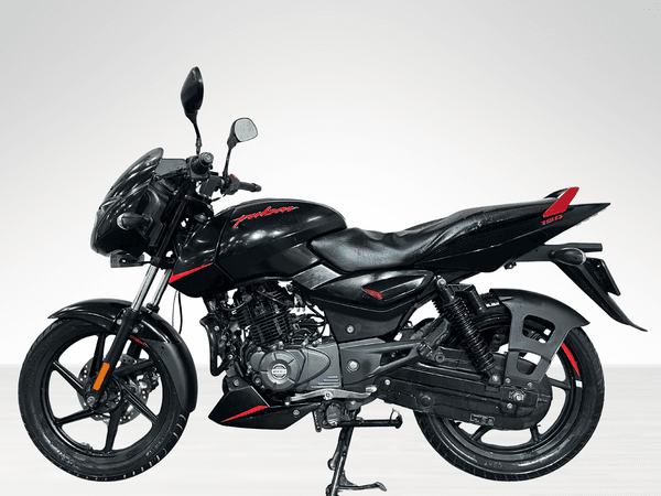 Used 2020 Bajaj Pulsar 150 Single Disc for sale in Delhi - photo 1