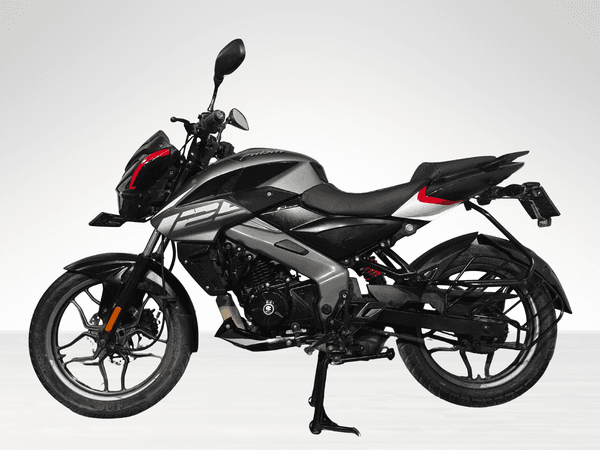Used 2024 Bajaj Pulsar NS125 Bluetooth for sale in Delhi - photo 1