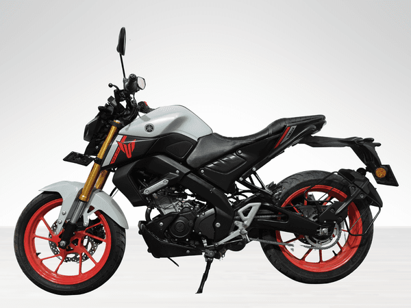Used 2024 Yamaha MT 15 V2 Deluxe for sale in Gurgaon - photo 1
