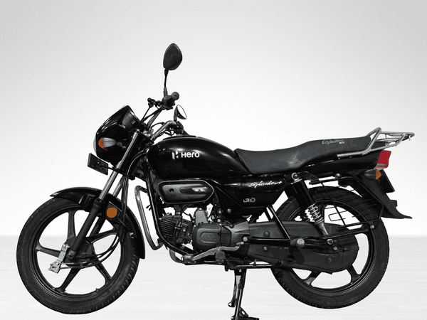 Used 2025 Hero Splendor Plus Black and Accent Edition for sale in Delhi - photo 1