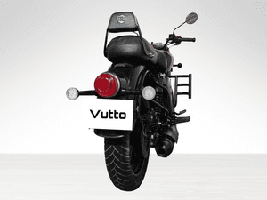 Used 2025 Royal Enfield Classic 350 Classic Dark - Dual Channel ABS for sale in Delhi - thumbnail 4