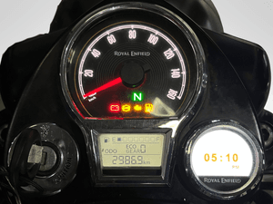 Used 2025 Royal Enfield Classic 350 Classic Signals - Dual Channel ABS for sale in Delhi - thumbnail 8