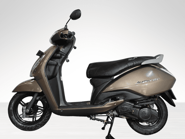 Used 2022 TVS Jupiter Drum Alloy for sale in Delhi - photo 1