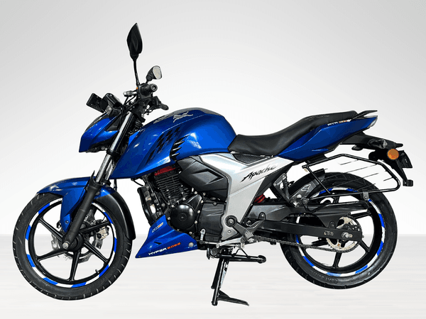 Used 2023 TVS Apache RTR 160 4V Dual Disc - ABS for sale in Delhi - photo 1
