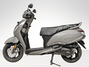 Used 2023 TVS Jupiter 125 Disc - Alloy Wheel for sale in Delhi - thumbnail 1