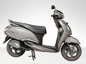 Used 2023 TVS Jupiter 125 Disc - Alloy Wheel for sale in Delhi - thumbnail 2