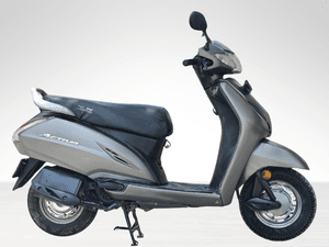 Used 2017 Honda Activa 4G Standard (BS IV) for sale in Delhi - thumbnail 2