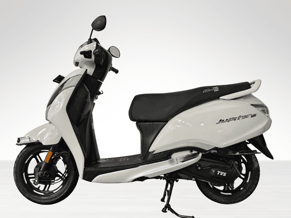 Used 2024 TVS Jupiter 125 Drum - Steel Wheel for sale in Delhi - photo 1