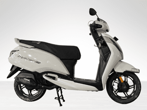 Used 2024 TVS Jupiter 125 Drum - Steel Wheel for sale in Delhi - thumbnail 2