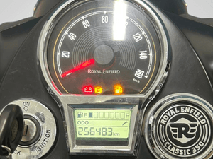 Used 2024 Royal Enfield Classic 350 Classic Dark - Dual Channel ABS for sale in Jaipur - thumbnail 8