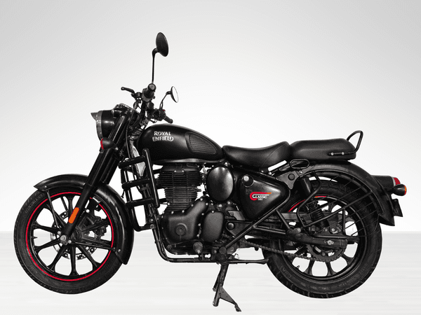 Used 2024 Royal Enfield Classic 350 Classic Dark - Dual Channel ABS for sale in Delhi - photo 1