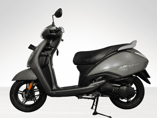Used 2022 TVS Jupiter Drum Alloy for sale in Delhi - photo 1
