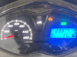 Used 2023 TVS Jupiter 125 Disc - Alloy Wheel for sale in Delhi - thumbnail 7