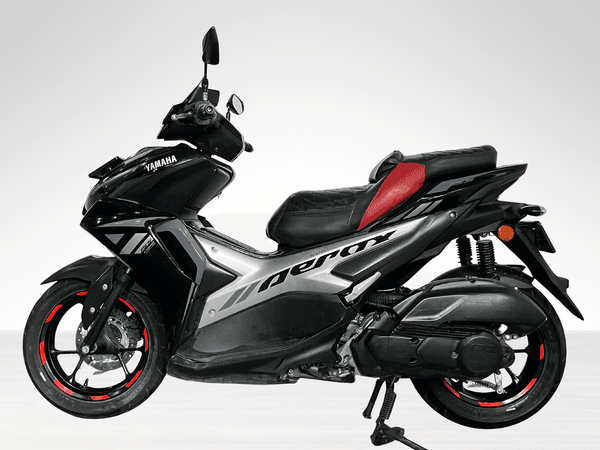 Used 2024 Yamaha Aerox 155 Standard for sale in Delhi - photo 1