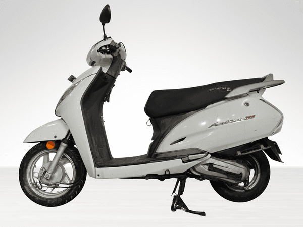 Used 2018 Honda Activa 125 Drum Alloy for sale in Delhi - photo 1