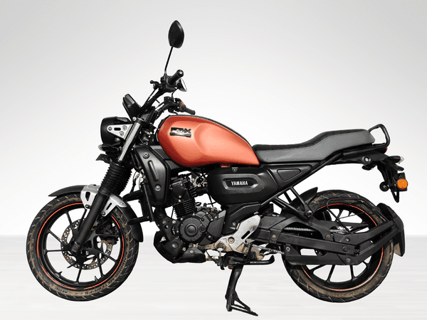 Used 2021 Yamaha FZ X Matte Copper and Matte Black for sale in Gurgaon - photo 1