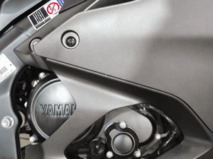 Used 2025 Yamaha R15 V4 Dark Knight for sale in Gurgaon - thumbnail 7