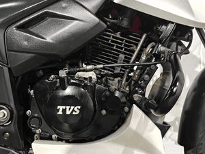 Used 2023 TVS Apache RTR 160 4V Dual Disc - ABS - Bluetooth for sale in Delhi - thumbnail 7