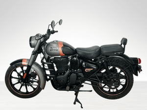 Used 2025 Royal Enfield Classic 350 Classic Dark - Dual Channel ABS for sale in Jaipur - thumbnail 1