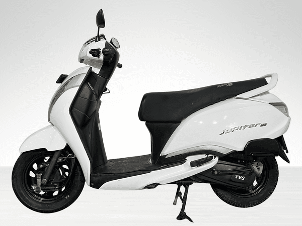 Used 2022 TVS Jupiter 125 Drum - Alloy Wheel for sale in Delhi - photo 1