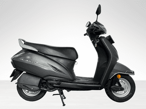 Used 2017 Honda Activa 4G Standard (BS IV) for sale in Delhi - thumbnail 2