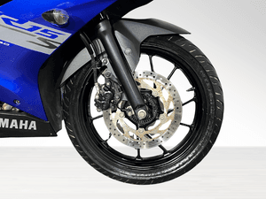 Used 2024 Yamaha R15 V3 Racing Blue - ABS BS VI for sale in Delhi - thumbnail 5