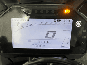 Used 2024 Yamaha R15 V4 Dark Knight for sale in Delhi - thumbnail 8