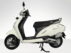 Used 2016 Honda Activa 3G Standard (BS III) for sale in Gurgaon - thumbnail 1