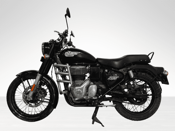Used 2024 Royal Enfield Bullet 350 Military Silver for sale in Delhi - photo 1